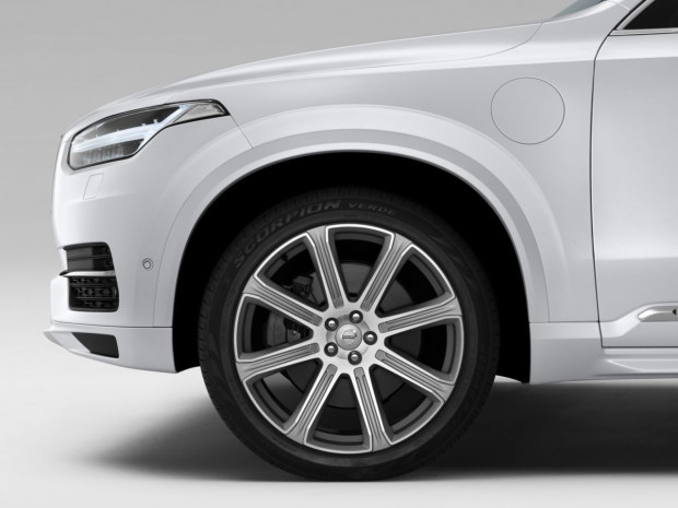 Nuova Volvo XC90 2015