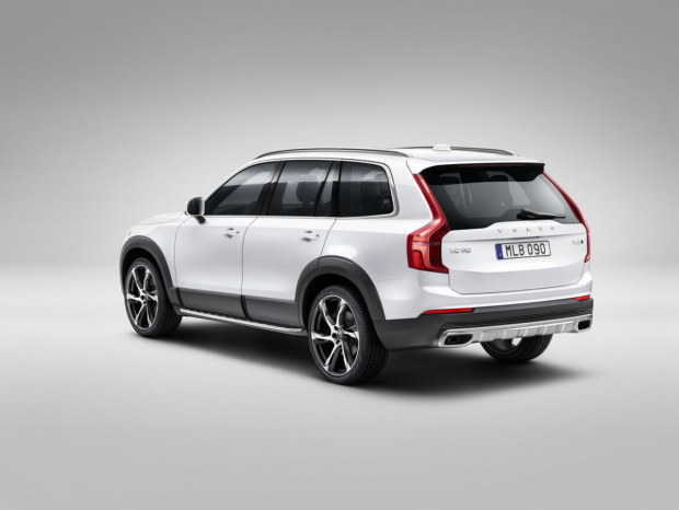 Nuova Volvo XC90 2015